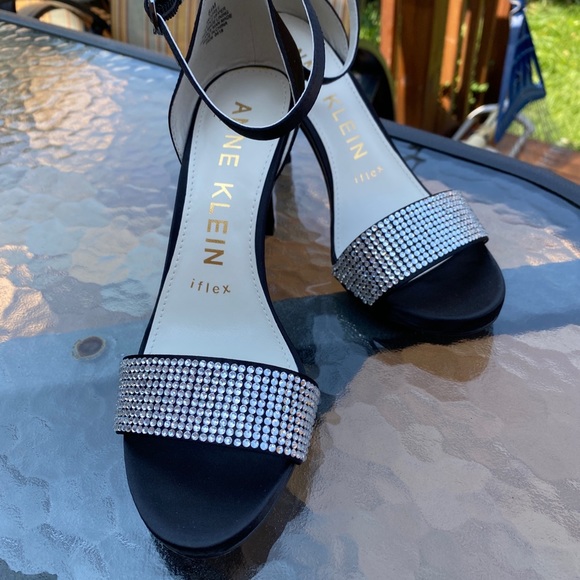 Brand new Anne Klein dressy sandals - Picture 2 of 8